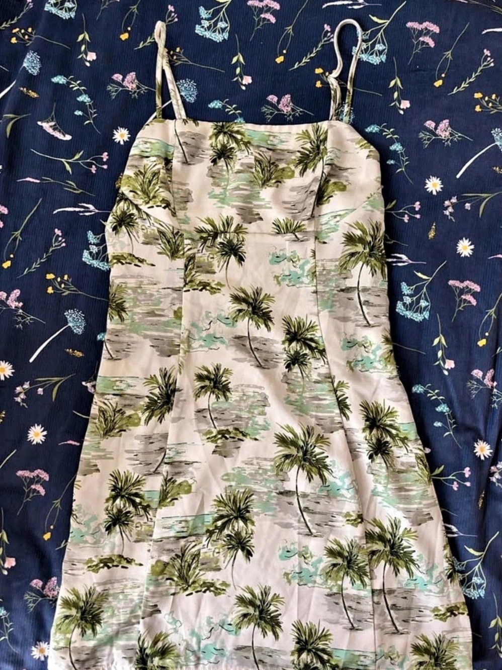 Forever 21 Palm Print Mini Dress Size Small - Picture 2 of 5
